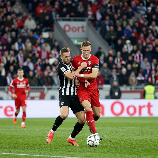 Kluczevia Stargard giành chiến thắng 3-0 trước Warta Gorzów trong trận giao hữu thuộc khuôn khổ